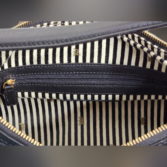 #P  L.A.M.B. Women's Genuine Leather Purse with Zippered pocket on the inside - Picture 6 of 16